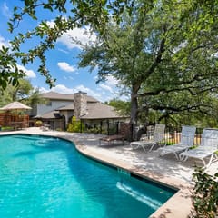 Stunning Lake Travis Estate w/ Spectacular Pool
