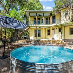 Urban Cowboy Villas w/ Hot Tub- Heart of 704!
