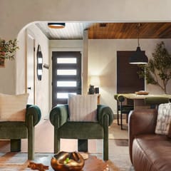 The Golden Hour House - Impeccable Location!