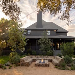 Luxury Retreat Hot Tub, Fire Pit, Pool  GameRoom