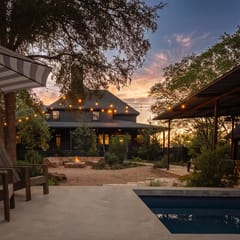 Luxury Retreat Hot Tub, Fire Pit, Pool  GameRoom