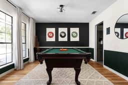 Chic Escape: Pool, Hot Tub, Gym & Playroom