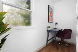Cozy-Chic 2BR  Patio Ideal for Groups