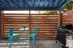 Cozy-Chic 2BR  Patio Ideal for Groups