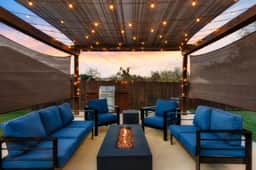 Luxury 7BR Pool, Hot Tub & 4 Car Parking