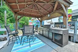 Modern 3BR 2BA Home in Vibrant Austin w Pool