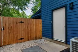 Posh & Serene 2BR w Private Patio