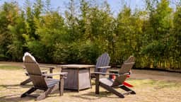 Southern Charm Off The Square+Sleeps 10+Firepit