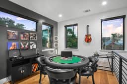 The ATX South Lamar Creekside Retreat with Hot tub