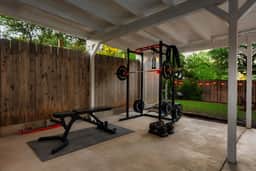 Upscale Retreat: Pool, Hot Tub, Gym & Games