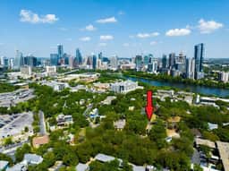 Urban Cowboy Villas w/ Hot Tub- Heart of 704!