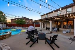 Large Groups' Luxury House - Pool - Sleep 22