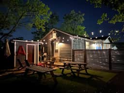 Cozy house, big backyard, fast WiFi