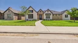 Modern Scandi-Luxury Retreat in Quiet Lubbock