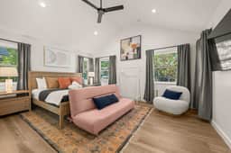 East 10th - Image 5