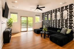 Massive Retreat-Pool-Pickleball-Gameroom+Much More - Image 5