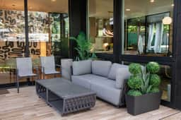 Luxury SoCo Haven w/ 8Sleep, Hot Tub & Gym | 8P - Image 4