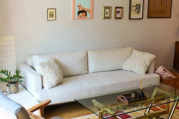 Mid-Century Modern Flat near Downtown - Image 1
