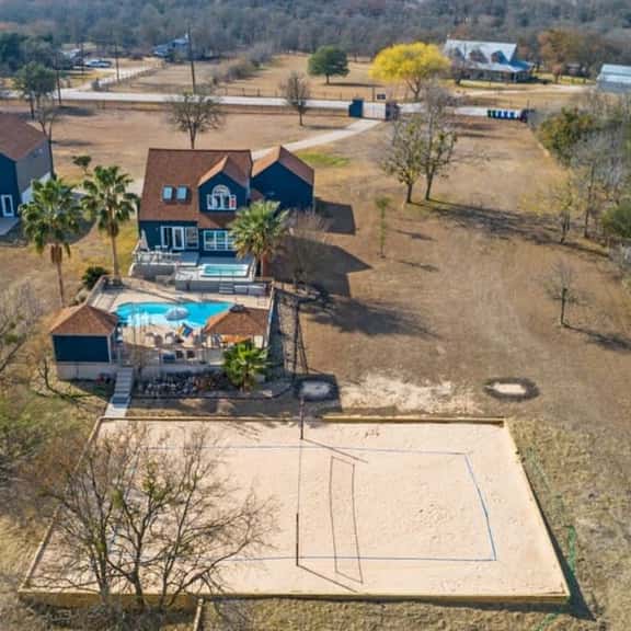 Expansive 5-Acre Oasis w/ Pool, Spa & Games - Image 1