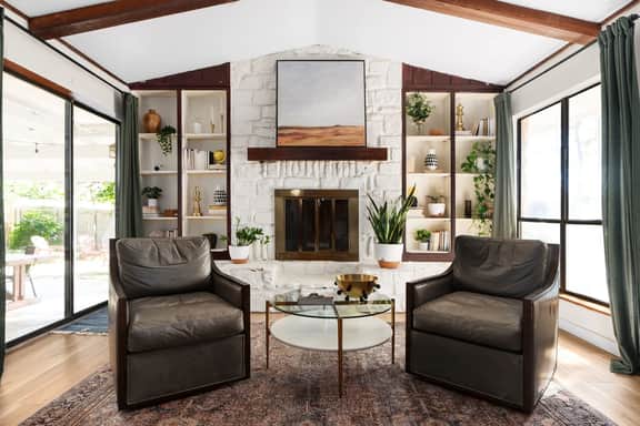 Chic Escape: Pool, Hot Tub, Gym & Playroom