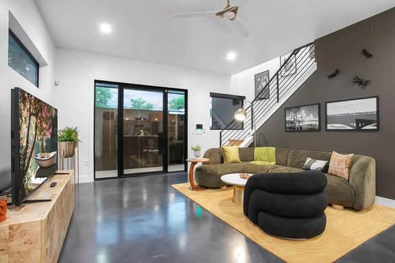 Full Duplex ATX Modern Creekside Retreat + Hot Tub