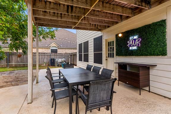Glow-Inspired Cowboy House w/ Private Pool