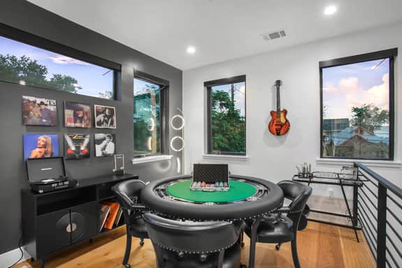 The ATX South Lamar Creekside Retreat with Hot tub