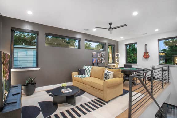 The ATX South Lamar Creekside Retreat with Hot tub