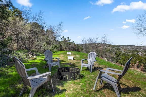 The Heritage Hideaway - Pool! Views! Games & More!