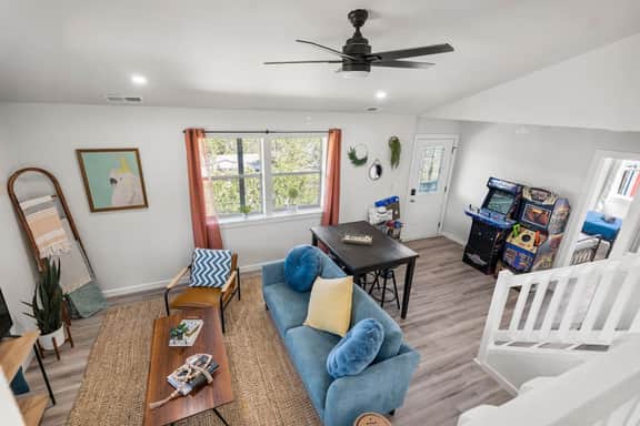 The Heritage Hideaway - Pool! Views! Games & More!