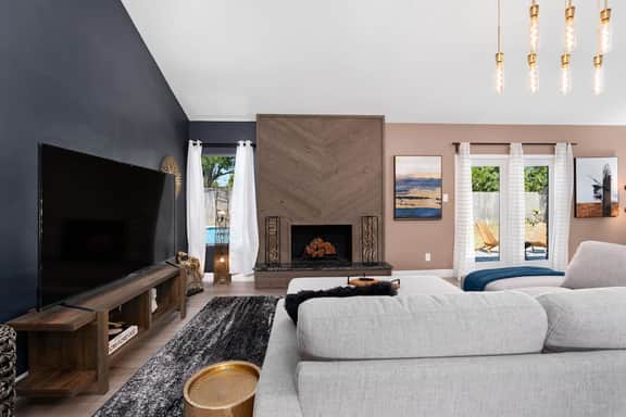 The Sinatra - Fun, 5BD Home! Huge Pool! Game Room!