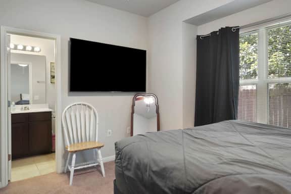 Modern 2BR Haven near Austin & Tesla
