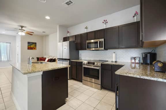 Modern 2BR Haven near Austin & Tesla