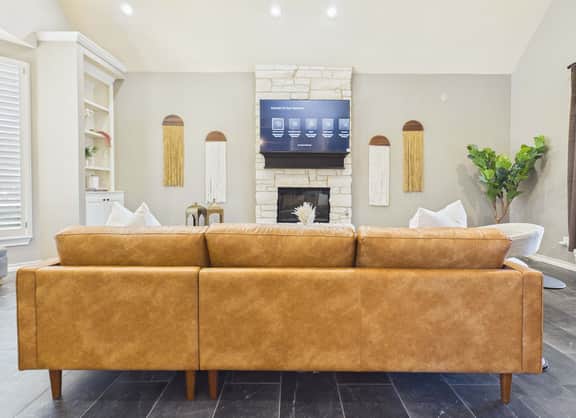 The Cottonwood Estate Sleeps 16  Pool - Image 3