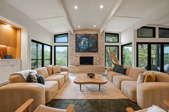 Spacious Austin Estate w/ Game Lounge & Pool - Image 4
