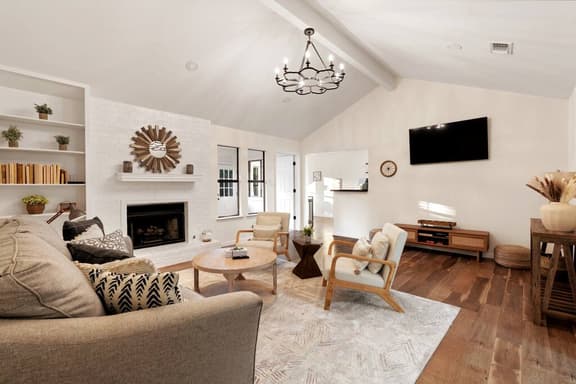 Radiant & Refined | Stylish 4BR Home in Round Rock