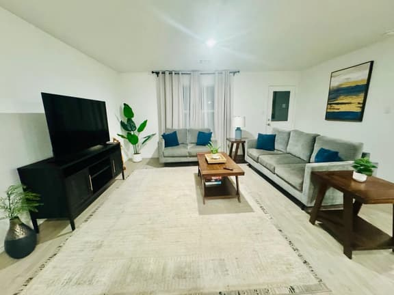 Spacious 4BR Home in New Braunfels Family Friendly