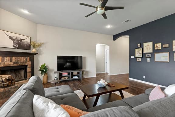 Welcoming 3BR Haven in Scenic Salado
