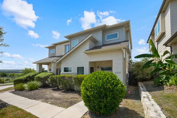 Modern 2BR Haven near Austin & Tesla